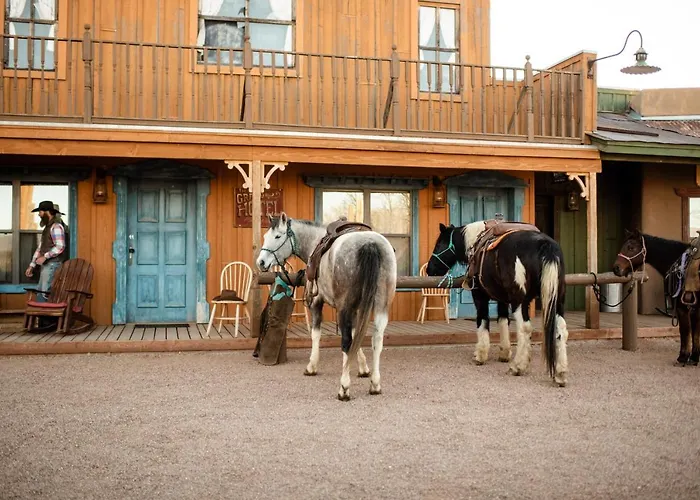 Monument Guest Ranch Station touristique 4*
