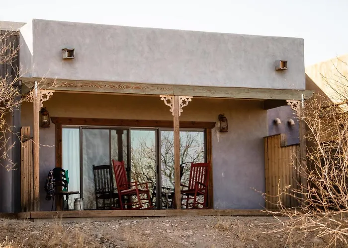 Monument Guest Ranch Station touristique