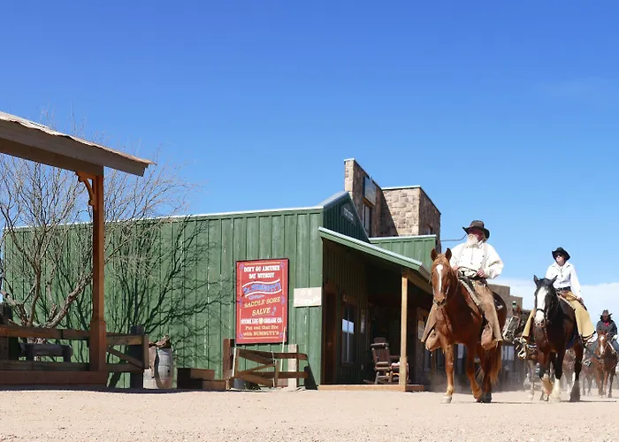 Monument Guest Ranch 4*