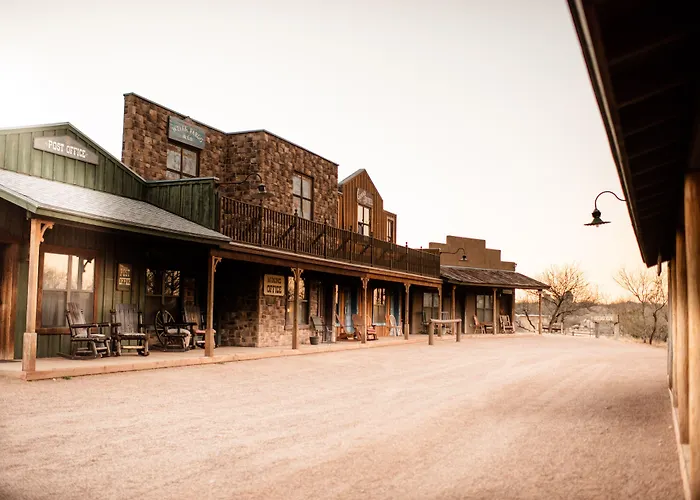 Monument Guest Ranch Station touristique 4*