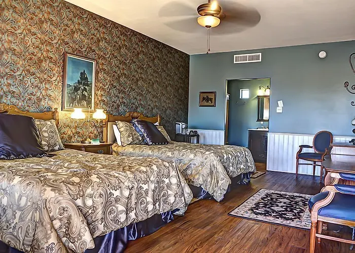 Monument Guest Ranch